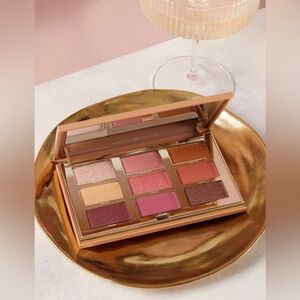 FUTURE’S SO BRIGHT Eyeshadow Palette